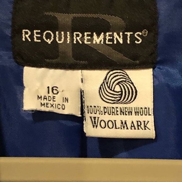 Requirements Professional Jacket - Picture 2 of 6